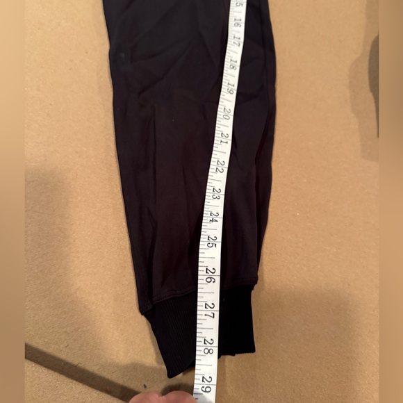Lululemon Black Joggers - Size 2 - Picture 13 of 15